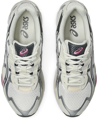 ASICS GEL-NYC 2055 Sneakers Cream/Carbon 1203A542-101 Details for ASICS GEL-NYC 2055 Sneakers Cream/Carbon 1203A542-101