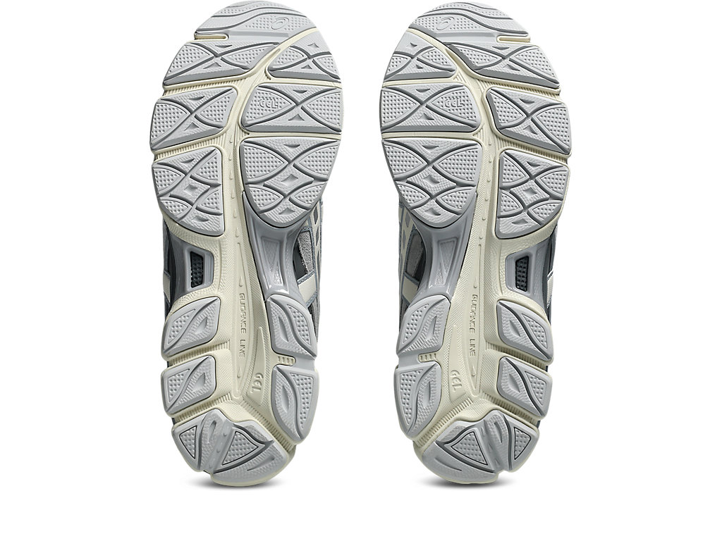 Sizing ASICS GEL-NYC 2055 Sneakers Glacier Grey/Cream Abu-Abu Gletser/Krim. 1203A755-020