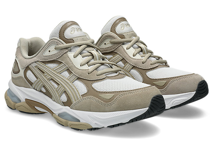 Lookbook ASICS GEL-NYC 2.0 Chaussures de Course Blanc/Gris Plume 1203A895-102
