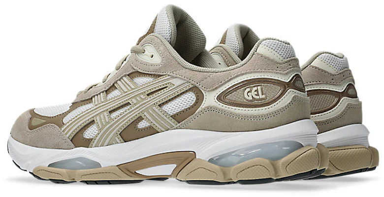 아식스 젤-NYC 2.0 러닝화 화이트/페더 그레이 1203A895-102 Lookbook 아식스 젤-NYC 2.0 러닝화 화이트/페더 그레이 1203A895-102