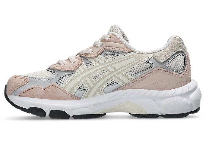 Shop ASICS GEL-NYC PS 童鞋 粉色/奶油配色運動鞋 1204A176-700