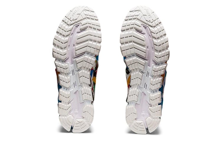 Shop 亚瑟士 Gel-Quantum 360 多功能穿越鞋 1201A122-960