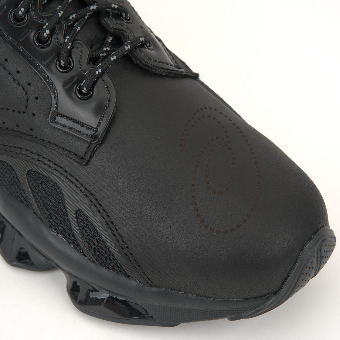 Sizing ASICS Gel-Quantum Kinetic SP Hitam 1203B056-001