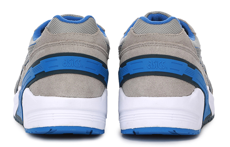 Shop Asics Gel-Sight 舒適耐磨跑步鞋 灰藍色