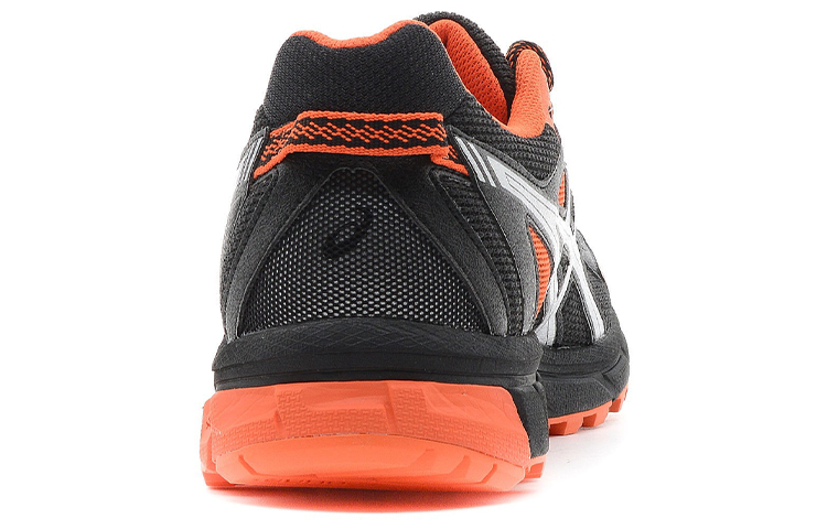 Shop ASICS Gel-Sonoma 2 黑橙色跑鞋 T634N-9093