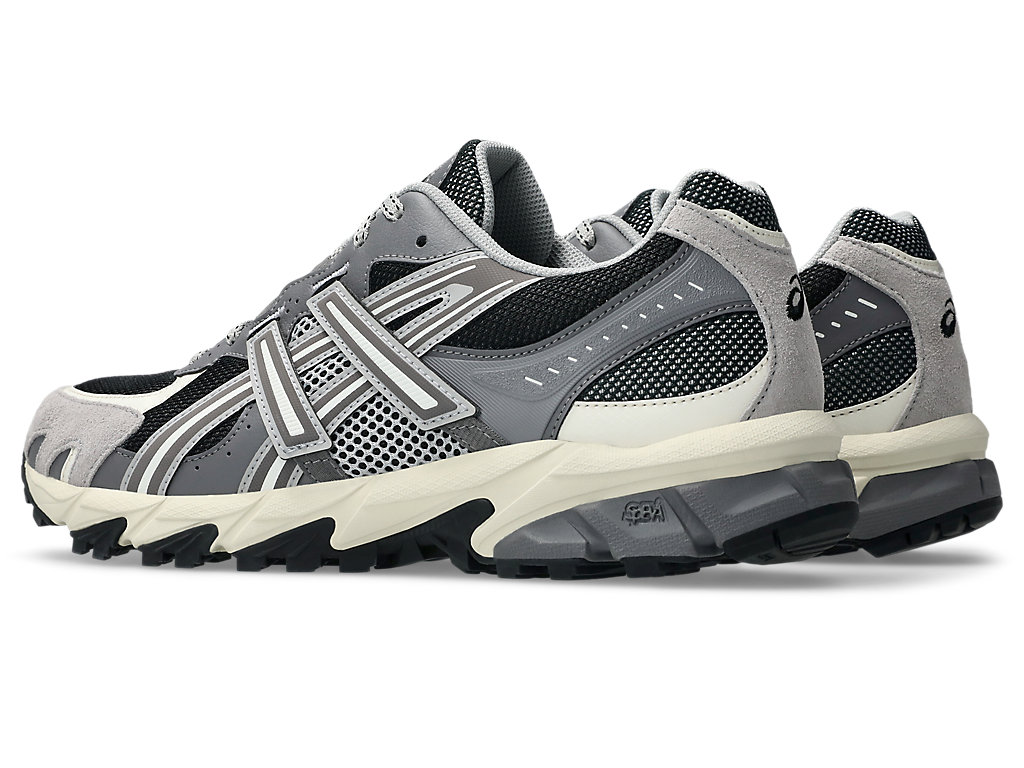 Lookbook 아식스 젤 소노마 TR62 트레일 러닝화 블랙/시멘트 그레이 1203A734-003