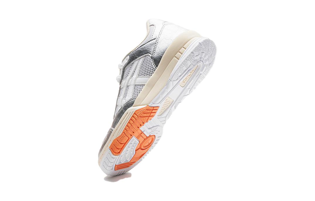 Shop 大童 Asics Gel-Spotlyte 舒適百搭 低幫 兒童籃球鞋 銀色