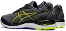 Shop Asics Gel-Stratus 緩震防滑 低筒運動跑步鞋 石墨灰