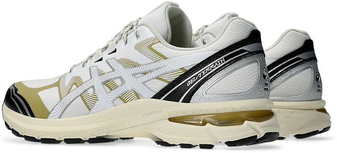 ASICS Gel-Terrain 'Putih Danau Abu-abu' 1203A342-100 Lookbook ASICS Gel-Terrain 'Putih Danau Abu-abu' 1203A342-100