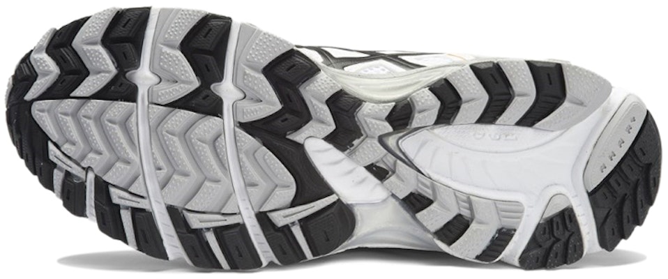 ASICS Gel-Trigger 10 'Putih Hitam' S501Y-0194 Shop ASICS Gel-Trigger 10 'Putih Hitam' S501Y-0194
