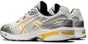 Shop アシックス GEL-1090 イエロー/ホワイト 1021A450-102
