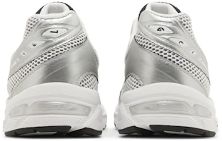 Sizing ASICS Gel 1130 ''Zilver Wit Zwart'' 1201A933-100