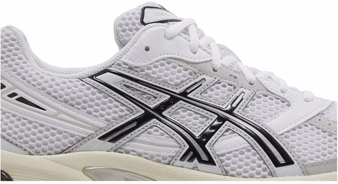 ASICS Gel 1130 'Putih Awan Kelabu' 1201A256-118 Lookbook ASICS Gel 1130 'Putih Awan Kelabu' 1201A256-118
