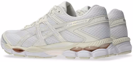 Shop ASICS Gel Cumulus 16 ''Blanc Crème'' 1203A887-100