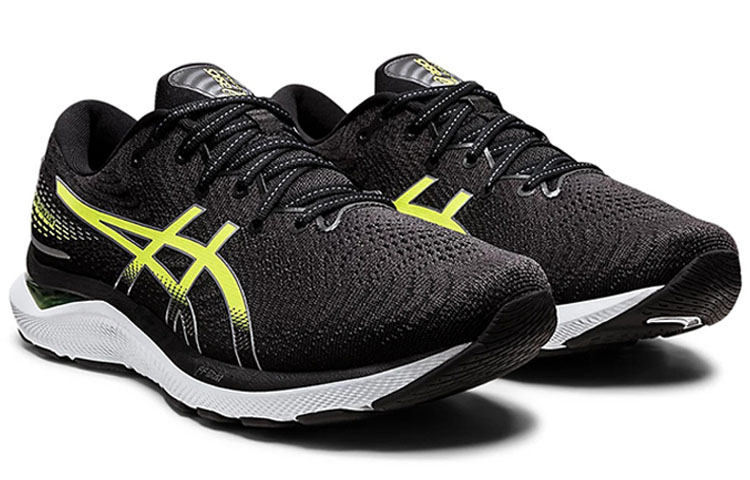 Lookbook ASICS Gel Cumulus 24 ''Schwarz Hazard Grün'' 1011B366-002