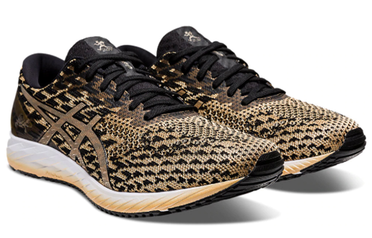 Lookbook ASICS Gel DS Trainer 25 ''Boston Marathon'' Hardloopschoenen 1011A958-250