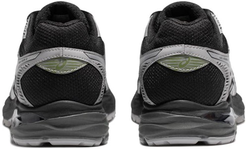 아식스 젤-플럭스 4 러닝화 '블랙 실버' 1011B832-001 Lookbook 아식스 젤-플럭스 4 러닝화 '블랙 실버' 1011B832-001