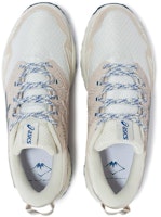 아식스 젤-후지트라부코 8 '화이트 라이트 브라운' 1011B256-100 Lookbook 아식스 젤-후지트라부코 8 '화이트 라이트 브라운' 1011B256-100