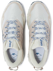 ASICS Gel-FujiTrabuco 8 'Putih Coklat Muda' 1011B256-100 Lookbook ASICS Gel-FujiTrabuco 8 'Putih Coklat Muda' 1011B256-100