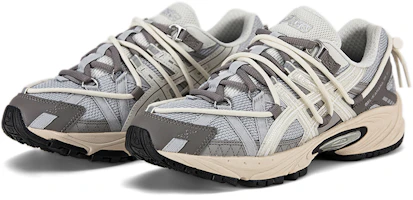 Shop Asics Gel-Kahana TR V2 戶外機能風 復古機能 CityWalk 耐磨透氣 低筒 跑步鞋 男女兼用 月光灰