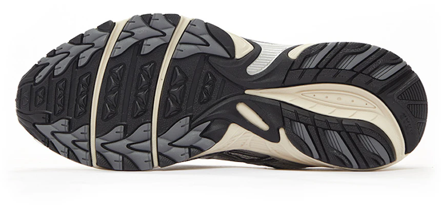 ASICS Gel-Kahana TR V4 Perak Putih 1203A497-200 Sizing ASICS Gel-Kahana TR V4 Perak Putih 1203A497-200