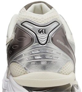 ASICS Gel Kayano 14 'Plata Crema' 1201A019-108 1