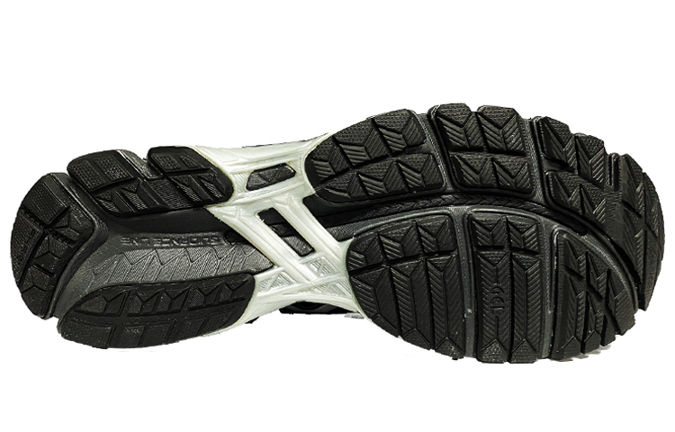 Shop ASICS Gel Kayano 20 黑色 T3N2N-9099