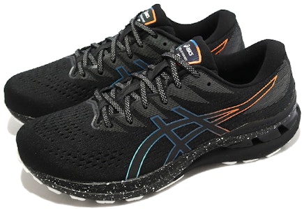 ASICS Gel Kayano 28 Lite Show 'Hitam' 1011B413-002 Lookbook ASICS Gel Kayano 28 Lite Show 'Hitam' 1011B413-002