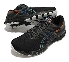 ASICS Gel Kayano 28 Lite Show 'Hitam' 1011B413-002 Shop ASICS Gel Kayano 28 Lite Show 'Hitam' 1011B413-002