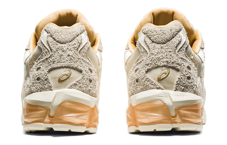 Shop ASICS Gel Kayano 5 KZN "巧克力盒子" 1021A348-100