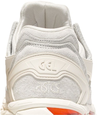 ASICS Gel Kayano Trainer 21 'Birch' dalam Warna Birch 1201A067-201 Sizing ASICS Gel Kayano Trainer 21 'Birch' dalam Warna Birch 1201A067-201