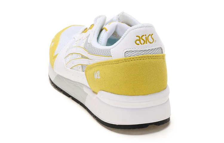 Shop 아식스 젤 라이트 '화이트 머스타드' 1191A092-103