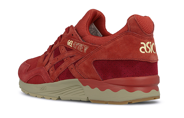 Shop 亚瑟士Gel Lyte V '坦多里香料' H7P2L-2627