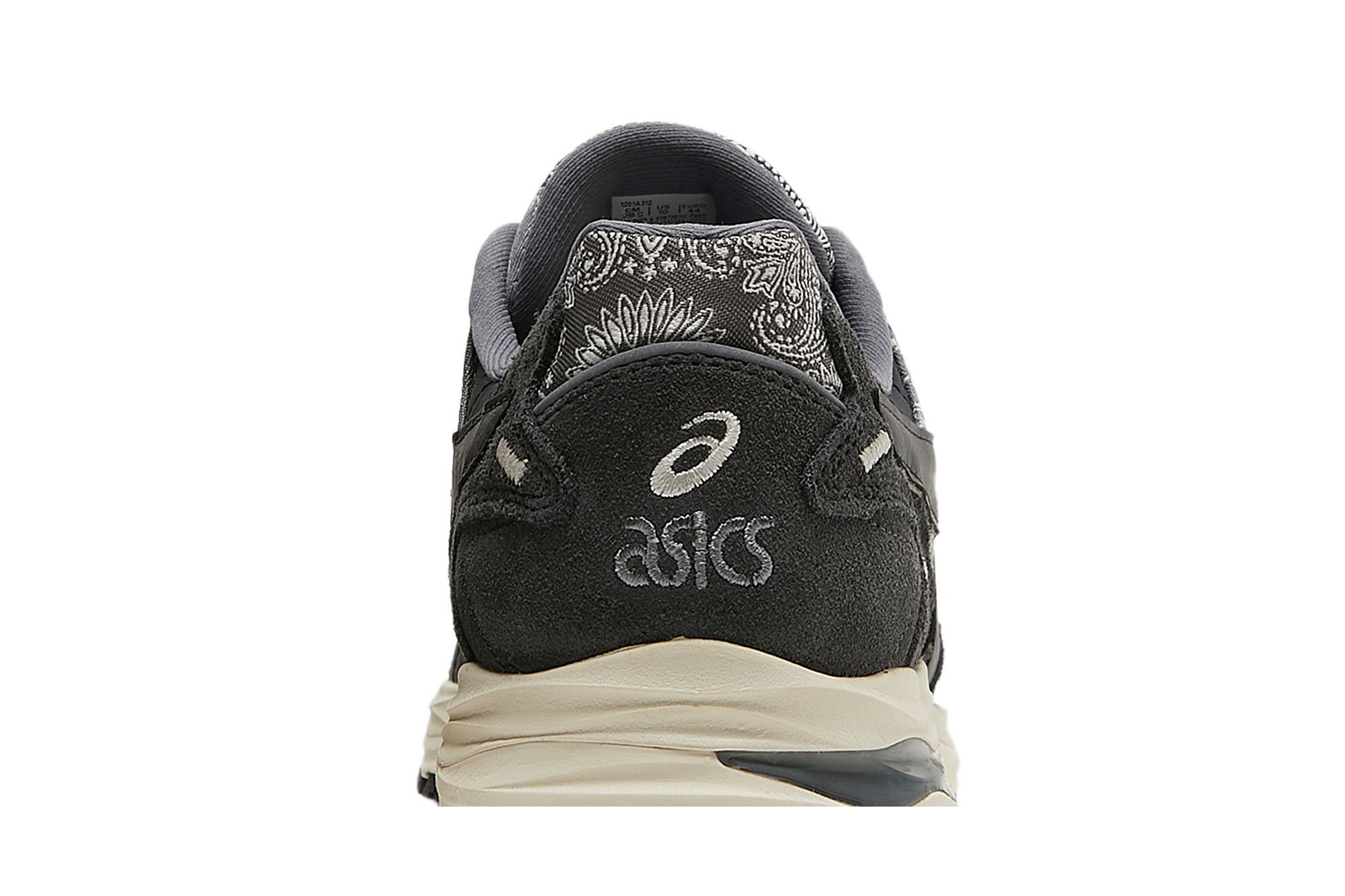 Sizing ASICS Gel MC Plus ''Zwart Creme'' 1201A312-001
