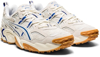 ASICS Gel Nandi 'Glacier Grey' dalam Warna Kelabu Glacier 1021A502-101 Lookbook ASICS Gel Nandi 'Glacier Grey' dalam Warna Kelabu Glacier 1021A502-101