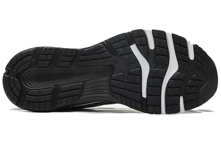 Shop 亞瑟士Gel Nimbus 21‘黑色’ 1011A169-001