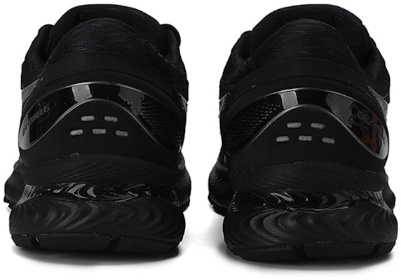 亚瑟士 Gel Nimbus 22 '黑色'运动鞋 1011A680-002 Shop 亚瑟士 Gel Nimbus 22 '黑色'运动鞋 1011A680-002