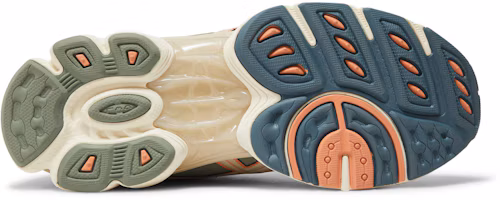 Shop ASICS Gel Nimbus 9 '奶油羽灰' 1201A584-100