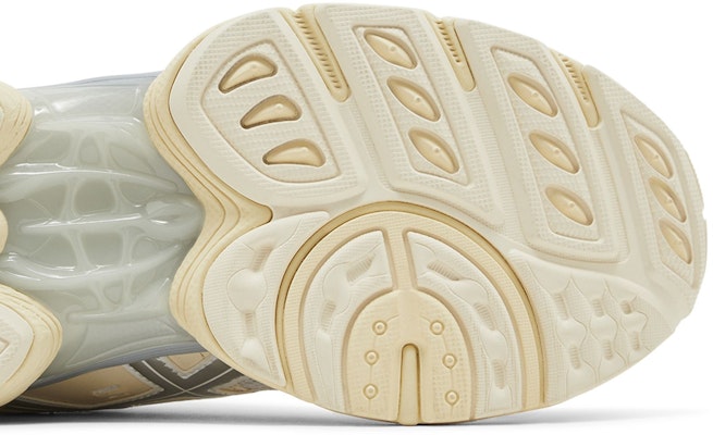 ASICS Gel Nimbus 9 'White Pure Silver' 1201A424-106 Purchase ASICS Gel Nimbus 9 'White Pure Silver' 1201A424-106