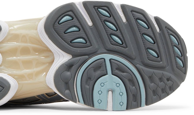 ASICS Gel Nimbus 9 'Putih Kelabu Besi' 1201A424-102 Purchase ASICS Gel Nimbus 9 'Putih Kelabu Besi' 1201A424-102