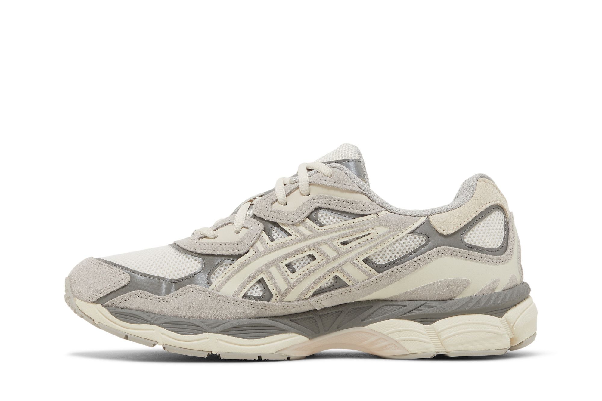 Shop ASICS ゲルNYC「クリームオイスターグレー」 1201A789-103