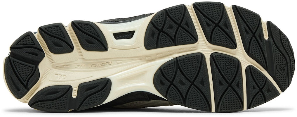 ASICS Gel NYC ''Putih Abu-Asap'' 1203A383-111 Details for ASICS Gel NYC ''Putih Abu-Asap'' 1203A383-111