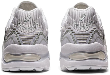 아식스 젤 프리리우스 '트리플 화이트' (ASICS Gel Preleus 'Triple White') 1201A084-100 Shop 아식스 젤 프리리우스 '트리플 화이트' (ASICS Gel Preleus 'Triple White') 1201A084-100