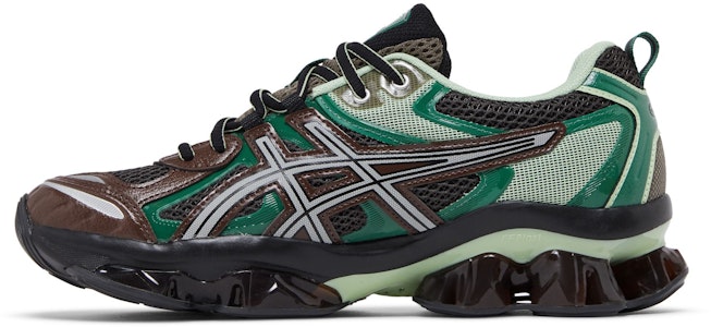 아식스 젤 퀀텀 키네틱 '다크 세피아 샴록' 1203A270-251 Lookbook 아식스 젤 퀀텀 키네틱 '다크 세피아 샴록' 1203A270-251