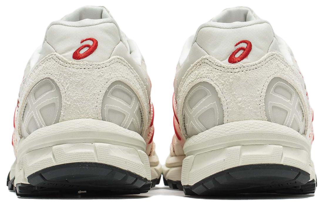 Shop ASICS Gel Sonoma 15-50 '环保气囊' 1201A727-100