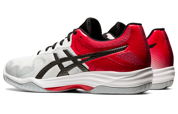 Shop ASICS Gel Tactic 2 白色枪色 运动鞋 1071A031-101