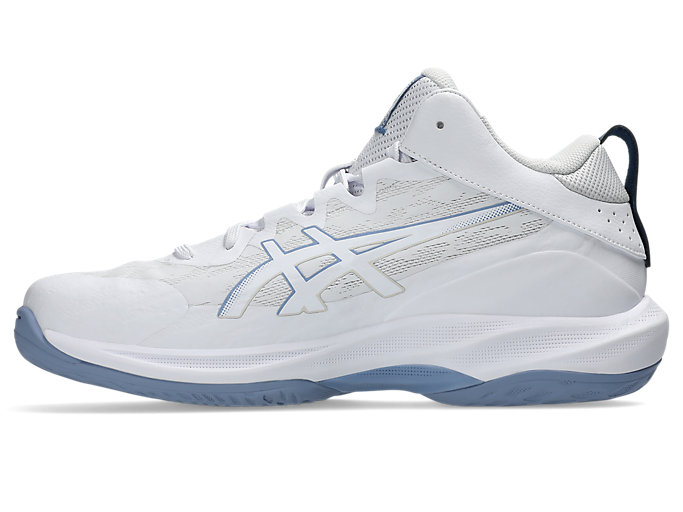 Shop ASICS GELHOOP V17 寬版籃球鞋 白色/靜靛藍 1063A097-106