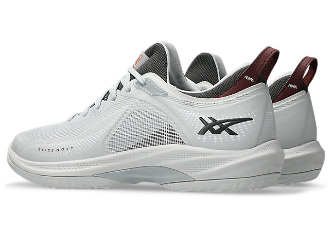 Lookbook ASICS Glide Nova FF 4 Chaussures de Basket Gris Glacier/Gris Graphite 1063A105-021