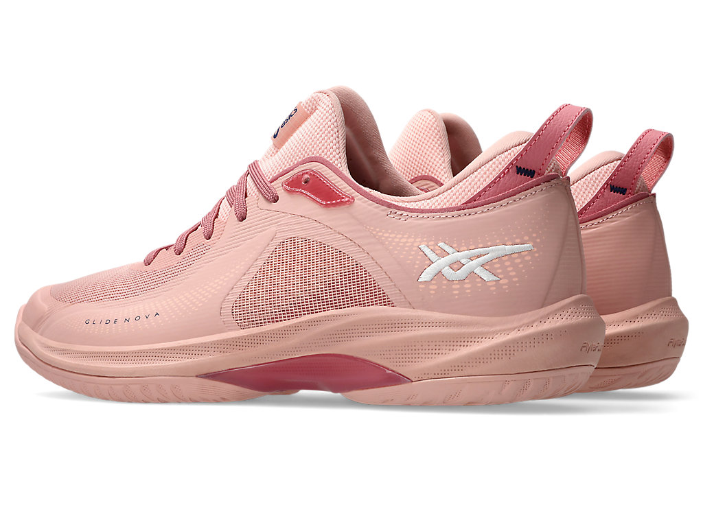 Lookbook Kasut Bola Keranjang ASICS Glide NOVA FF 4 Warna Pink Clay/Putih 1063A105-700