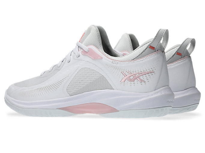 Lookbook アシックス グライドノヴァ FF 4 バスケットボールシューズ ホワイト/ピンクソルト 1063A105-101